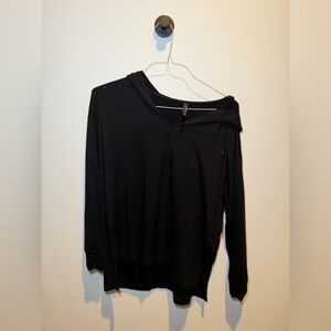 Capote Black Women's Hoodie‎